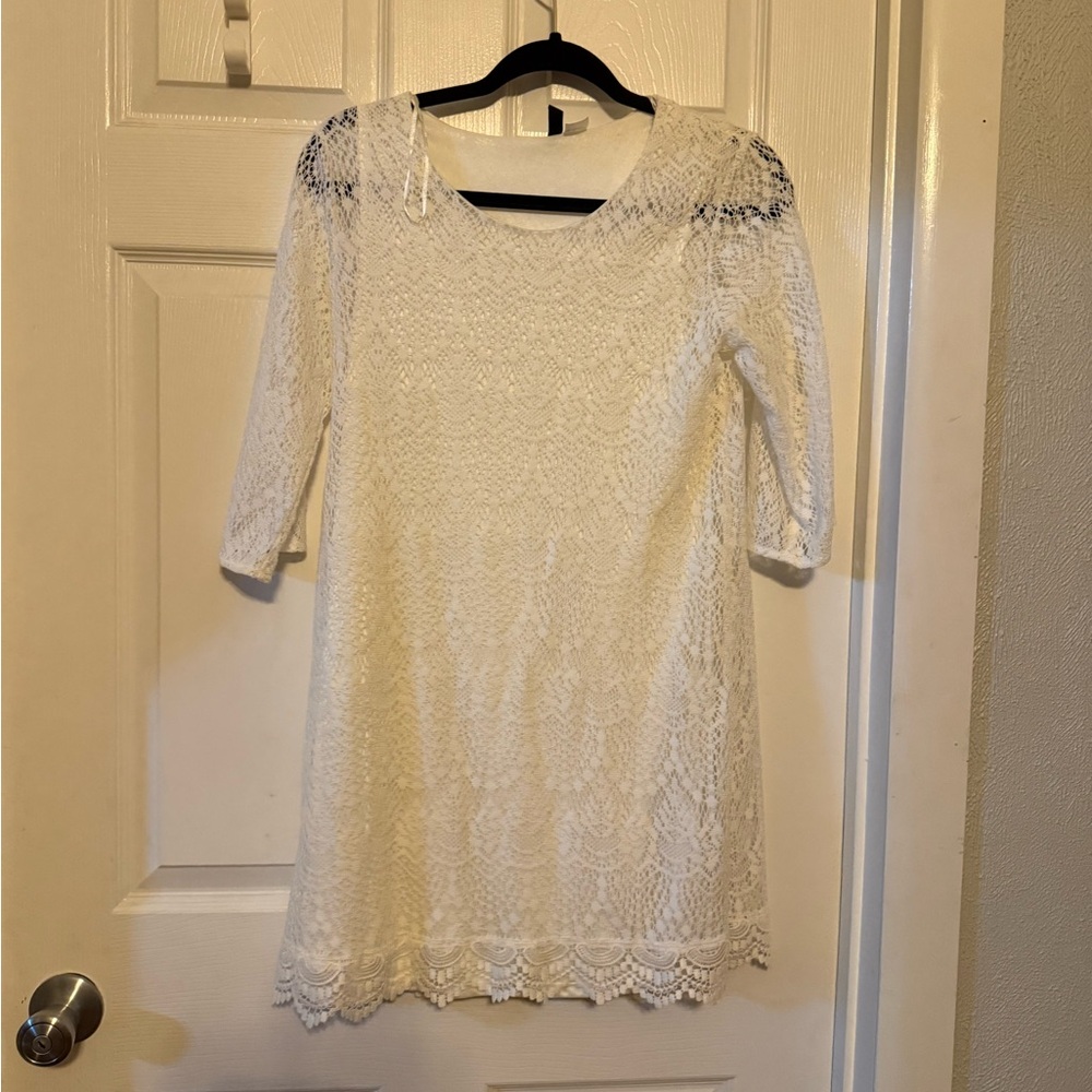 Divided White Sheath Dress 3/4 Sleeve Crew Neck